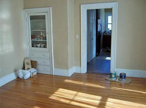 5th image of 381 N Franklin St #2