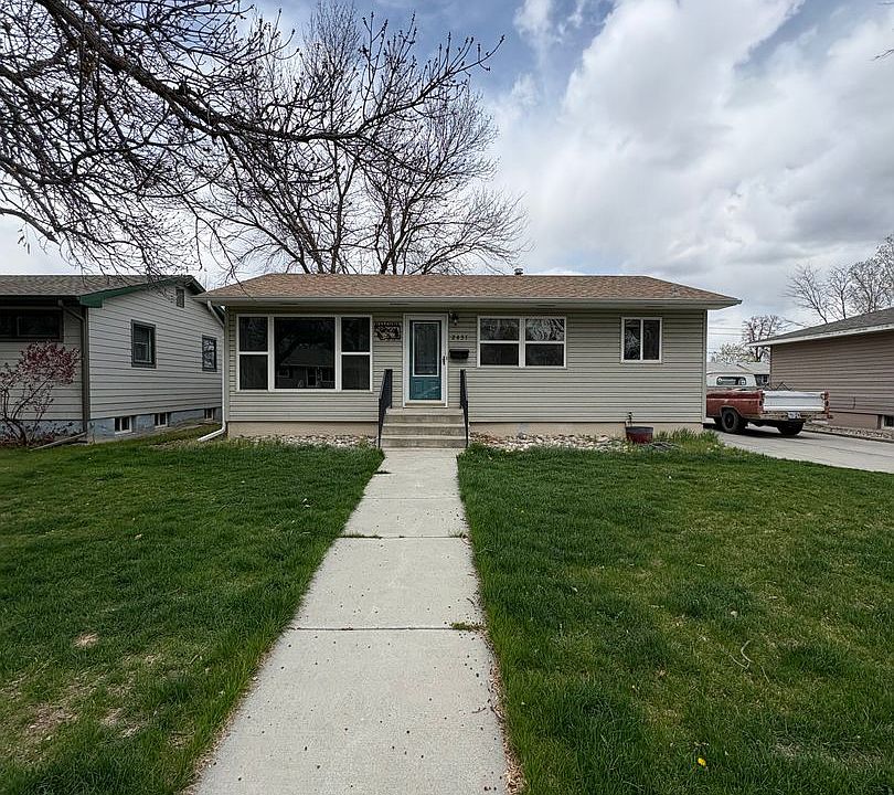 1st image of 2431 Terry Ave