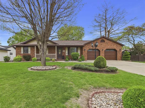 193 Meadow Dr, Bethalto, IL 62010