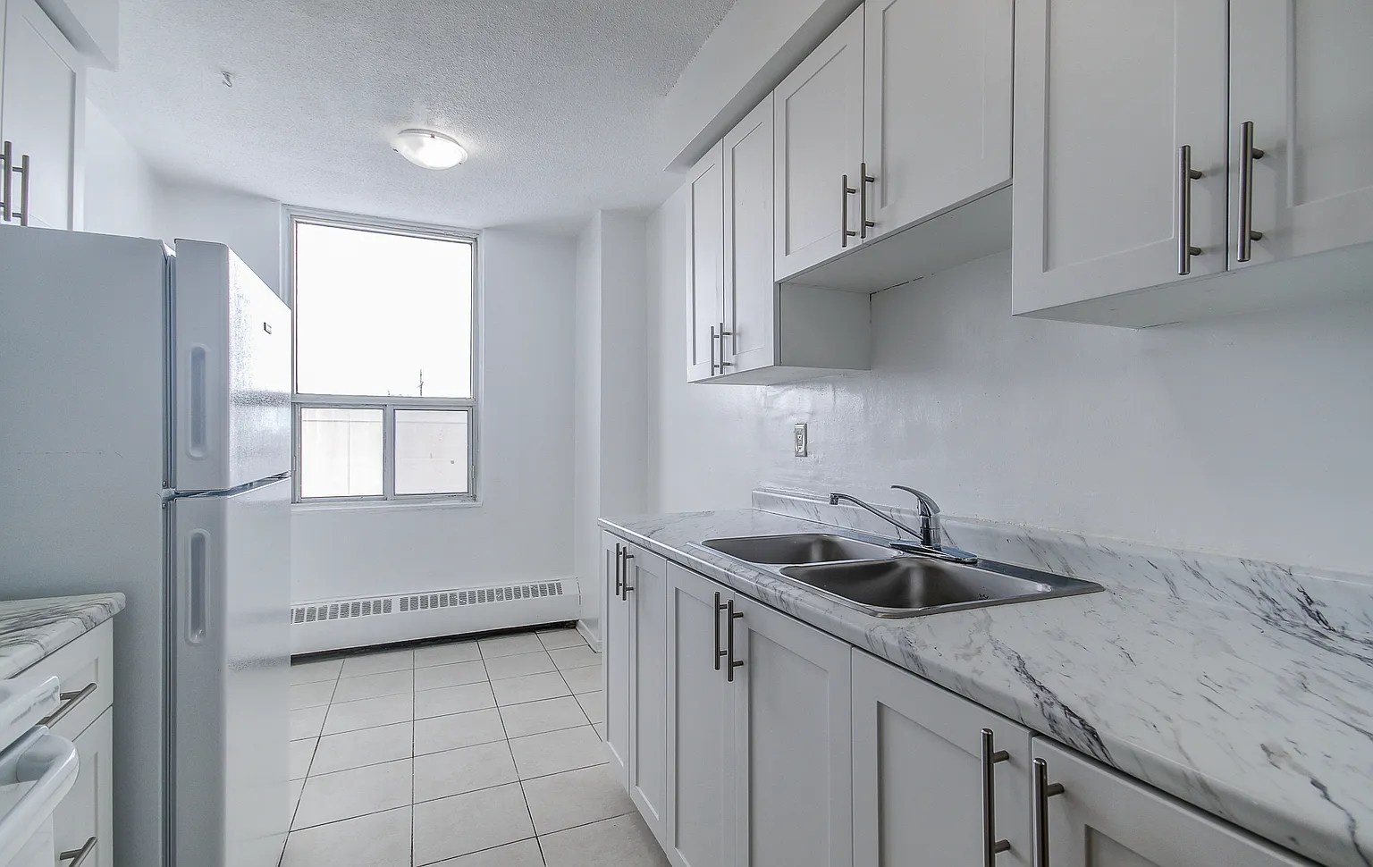 15 Eastbourne Dr #101 photo 1