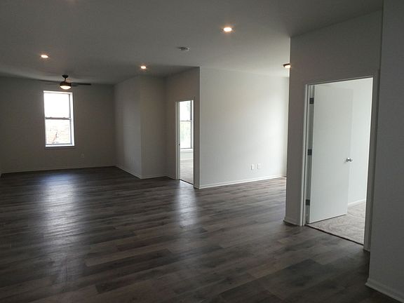 2nd image of 15 S 10th St APT A