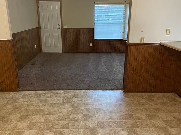 5th image of 102 Buxton Ct