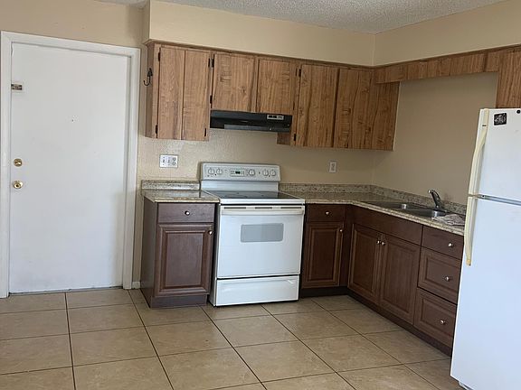 2nd image of 18248 Morgan Dr