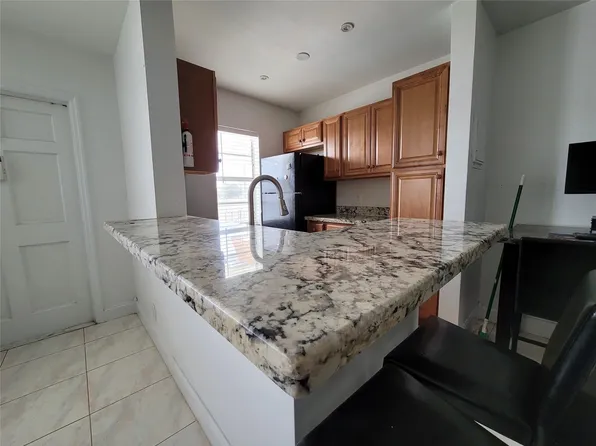 2219 Polk St APT 9B, Hollywood, FL 33020