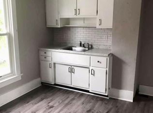 32 Victoria St APT 2, Washington, PA 15301