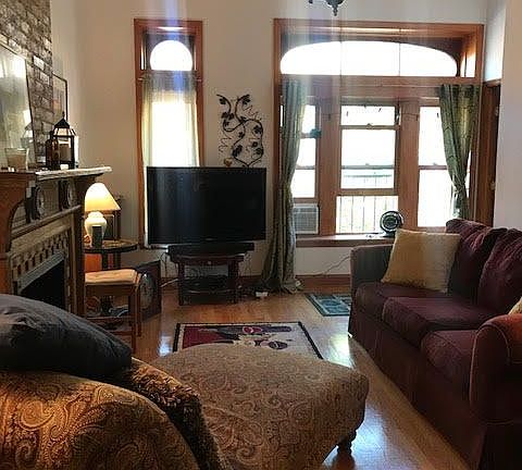 3rd image of 108 W 74th St APT 6
