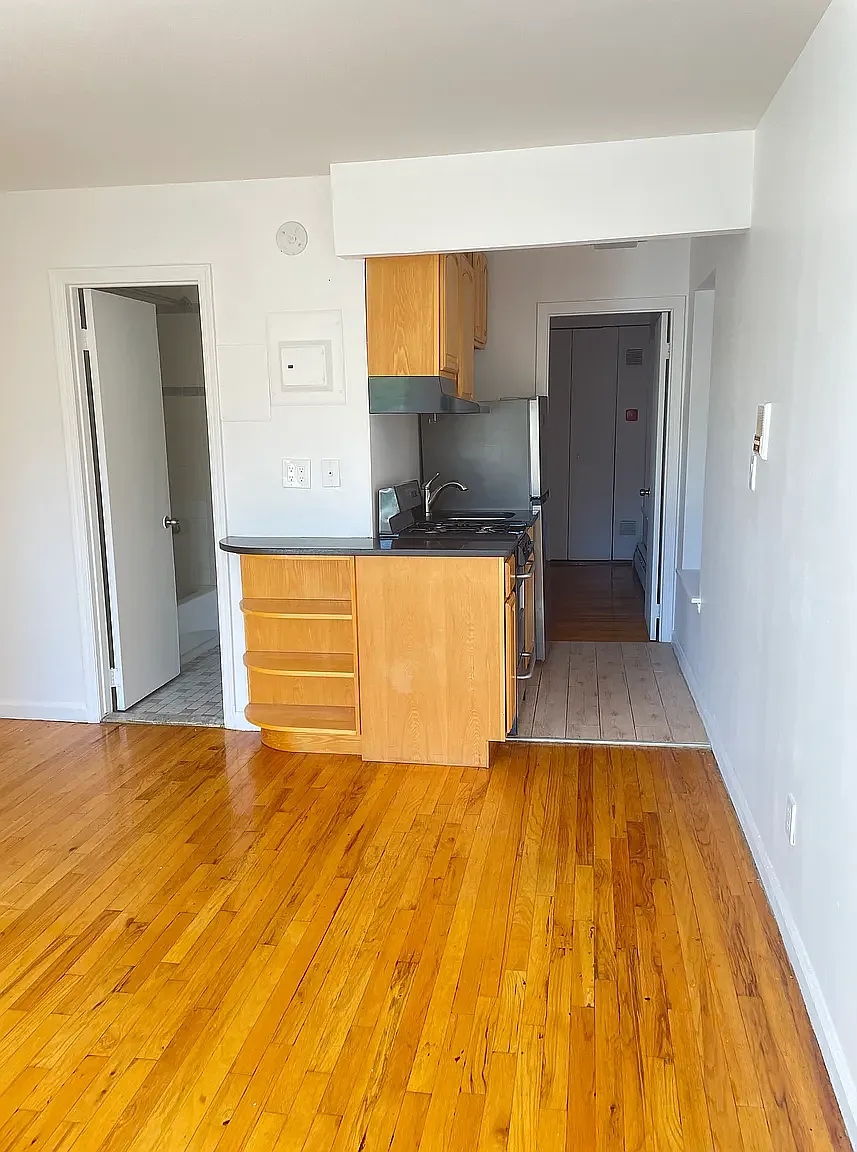 47 Clifton Place — Photo 1