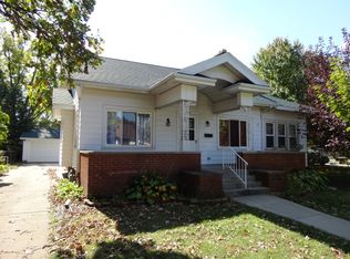 1225 E Jefferson St, Bloomington, IL 61701