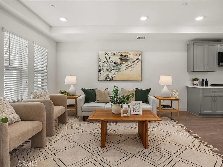 2109 N White Ave #2109A — Photo 10