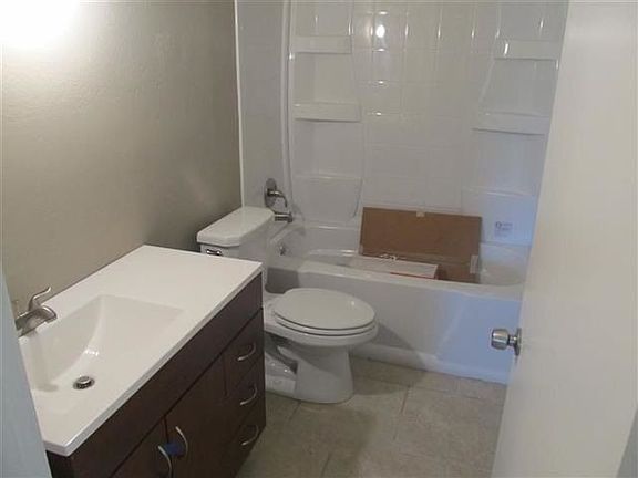4th image of 217 Lynette Dr