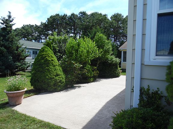 3rd image of 249 Orlando Blvd