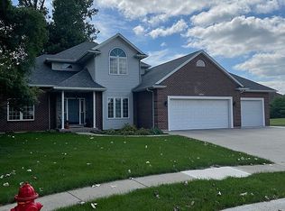 1175 Superior Ct, Sidney, OH 45365