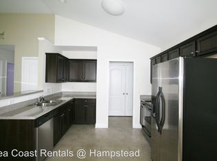 216 Gelynda Ct, Holly Ridge, NC 28445