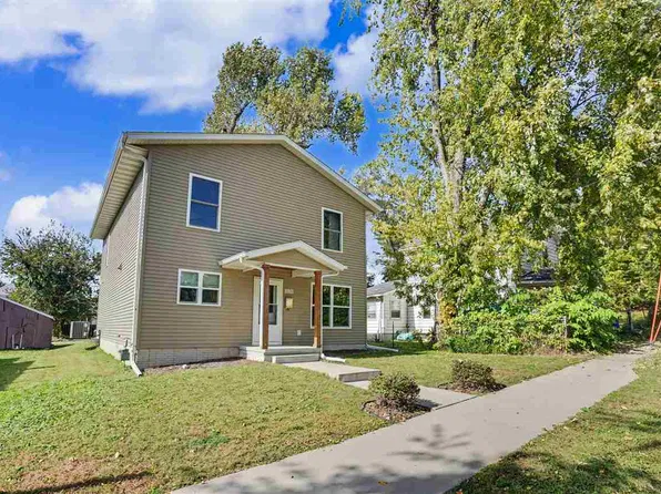 1131 16th St SE, Cedar Rapids, IA 52401