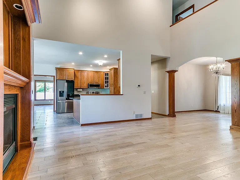 3120 Roxboro Dr — Photo 6