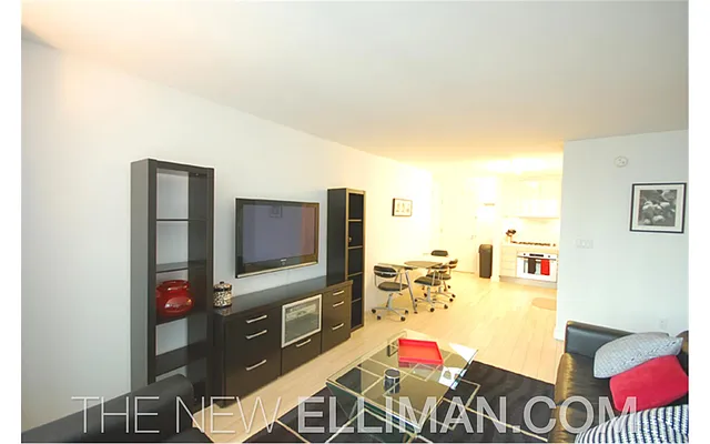 Rented by Douglas Elliman | media 55