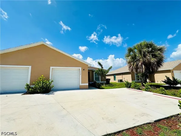 1113 Gleason Pkwy, Cape Coral, FL 33914