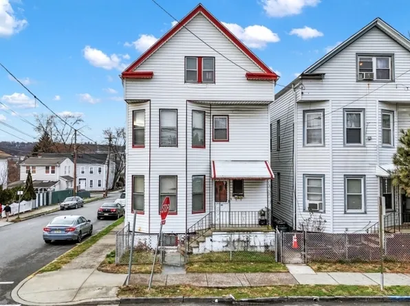 121 N 7Th St, Paterson City, NJ 07522