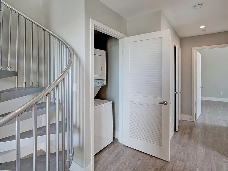 1210 S Corning St #201 — Photo 8