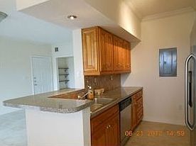 3rd image of 140 SW 117th Ave #4303