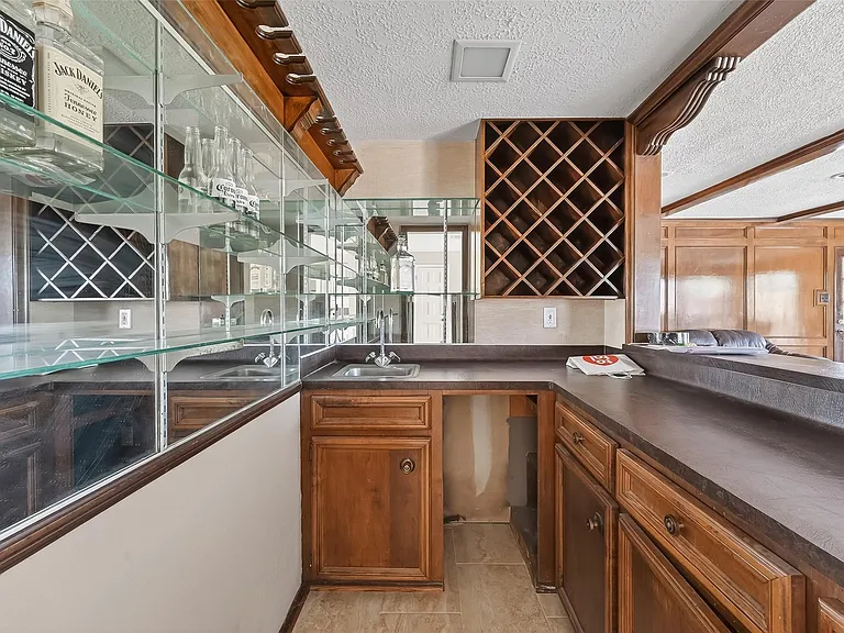 11302 Hylander Dr — Photo 11