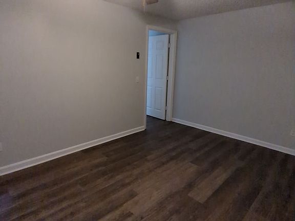 5th image of 4667 Cary Ln #4671