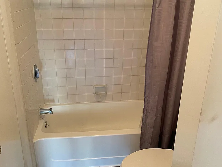 658 Kenwick Cir #204 — Photo 8
