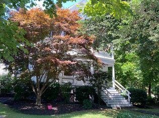 113 1/2 Lincoln Ave, Saugus, MA 01906