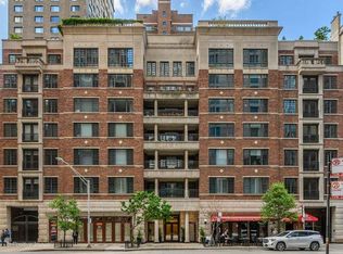 190 E Walton Pl APT 603, Chicago, IL 60611