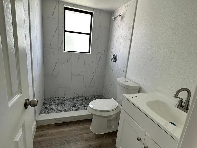 2811 SE 15th Pl #203 — Photo 7