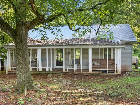 367 E 2nd St, Blue Ridge, GA 30513