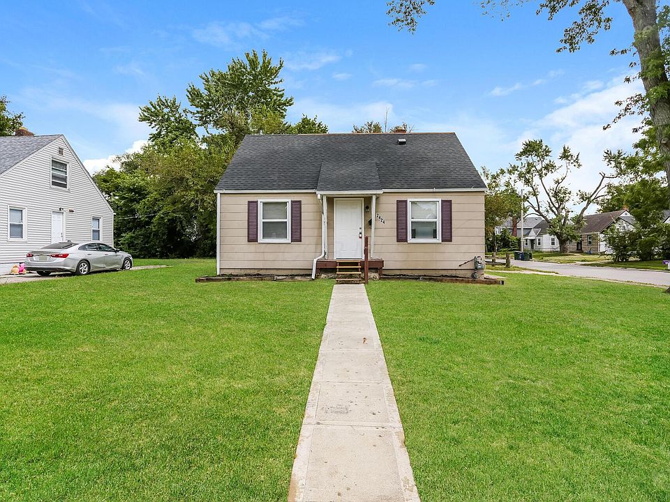 1st image of 2424 Renwood Pl