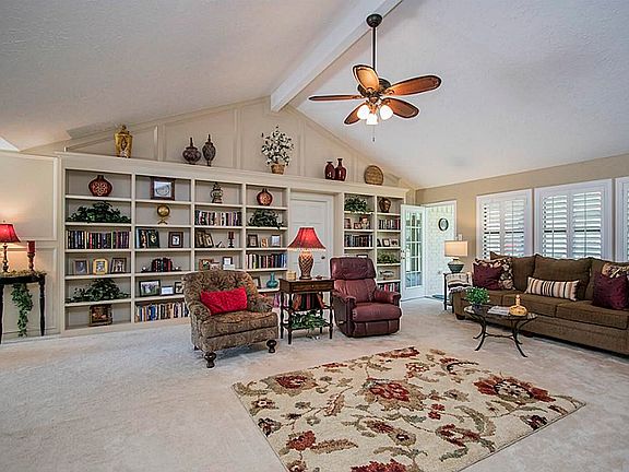 5th image of 831 Country Place Blvd