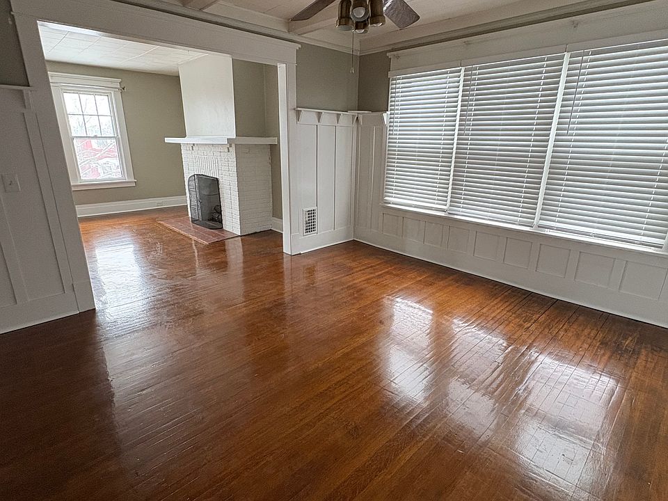 1st image of 15 Woodette Pl #2