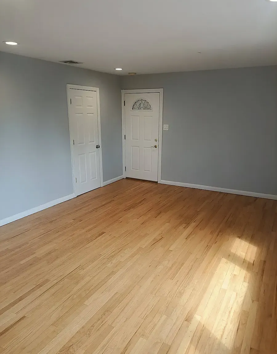 3 bed, 1000 sqft, $3,500 — Photo 4