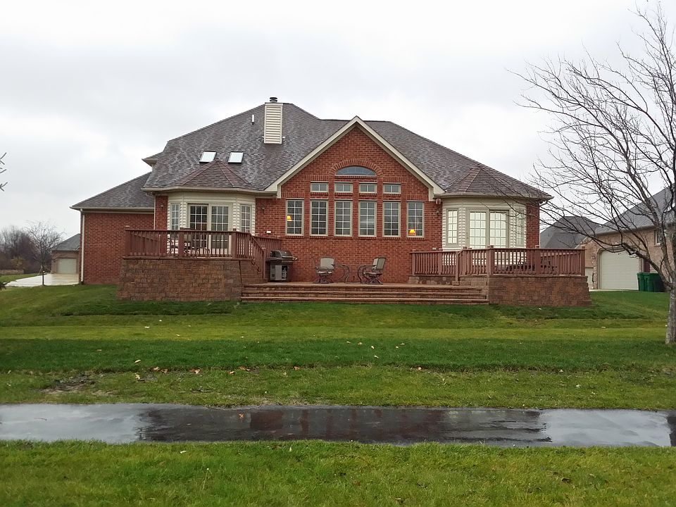 2nd image of 53795 Colette Ct