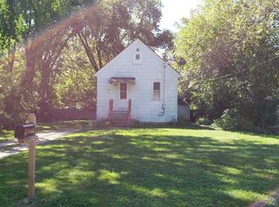 903 83rd St, Kenosha, WI 53143