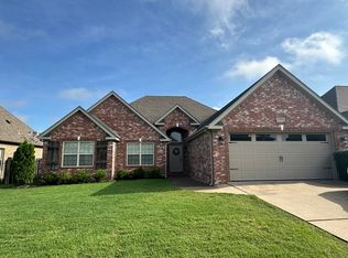 6505 W Coat Brg, Rogers, AR 72758