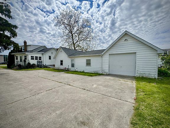 2nd image of 2519 Columbus Ave