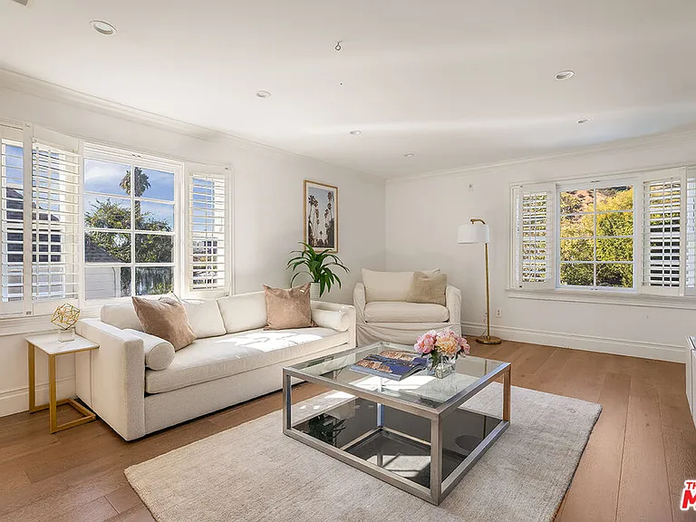 1460 N Doheny Dr — Photo 28