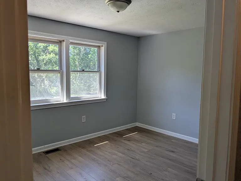 57 Talent Rd — Photo 10