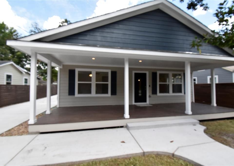 1st image of 719 Neyland St