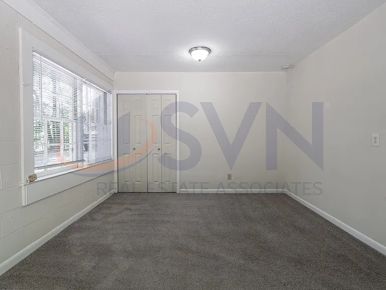 406 N Estes Dr — Photo 22