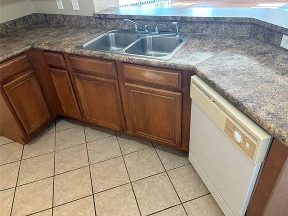 5th image of 6177 Metrowest Blvd Unit 307