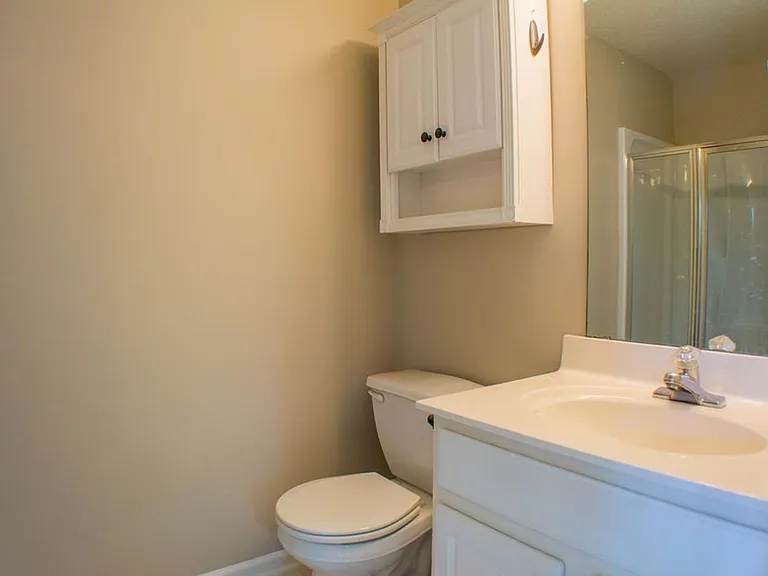624 Ivy Glen Dr — Photo 10