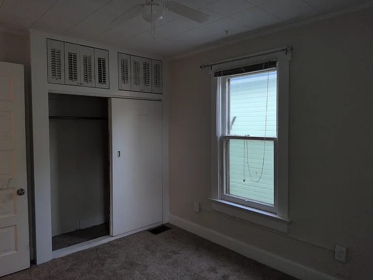 247 Henry St — Photo 7