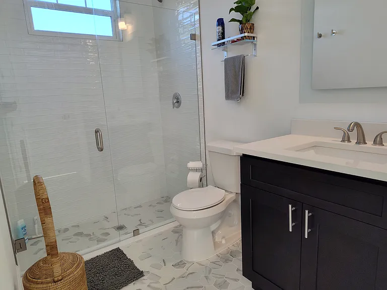 4970 Strand St — Photo 10