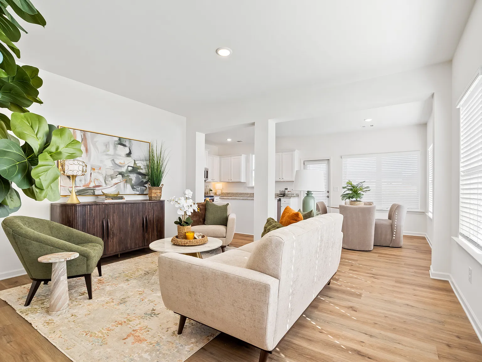 3 bed, 1745 sqft, $2,300 — Photo 3