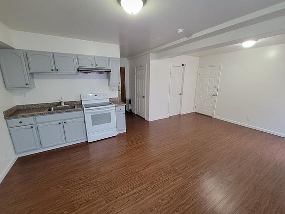 5th image of 1339 48th Ave