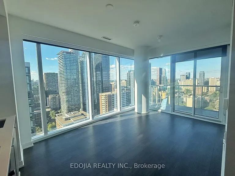 3 Gloucester St #3502 — Photo 6